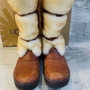 UGG Australia Women's LILYAN Sheepskin Leather Waterproof Snow Boots Sz 7 Brown